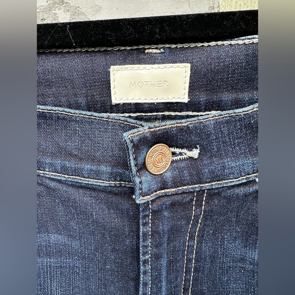 MOTHER Dropout ‘No Play’ Jeans - Picture 3 of 10